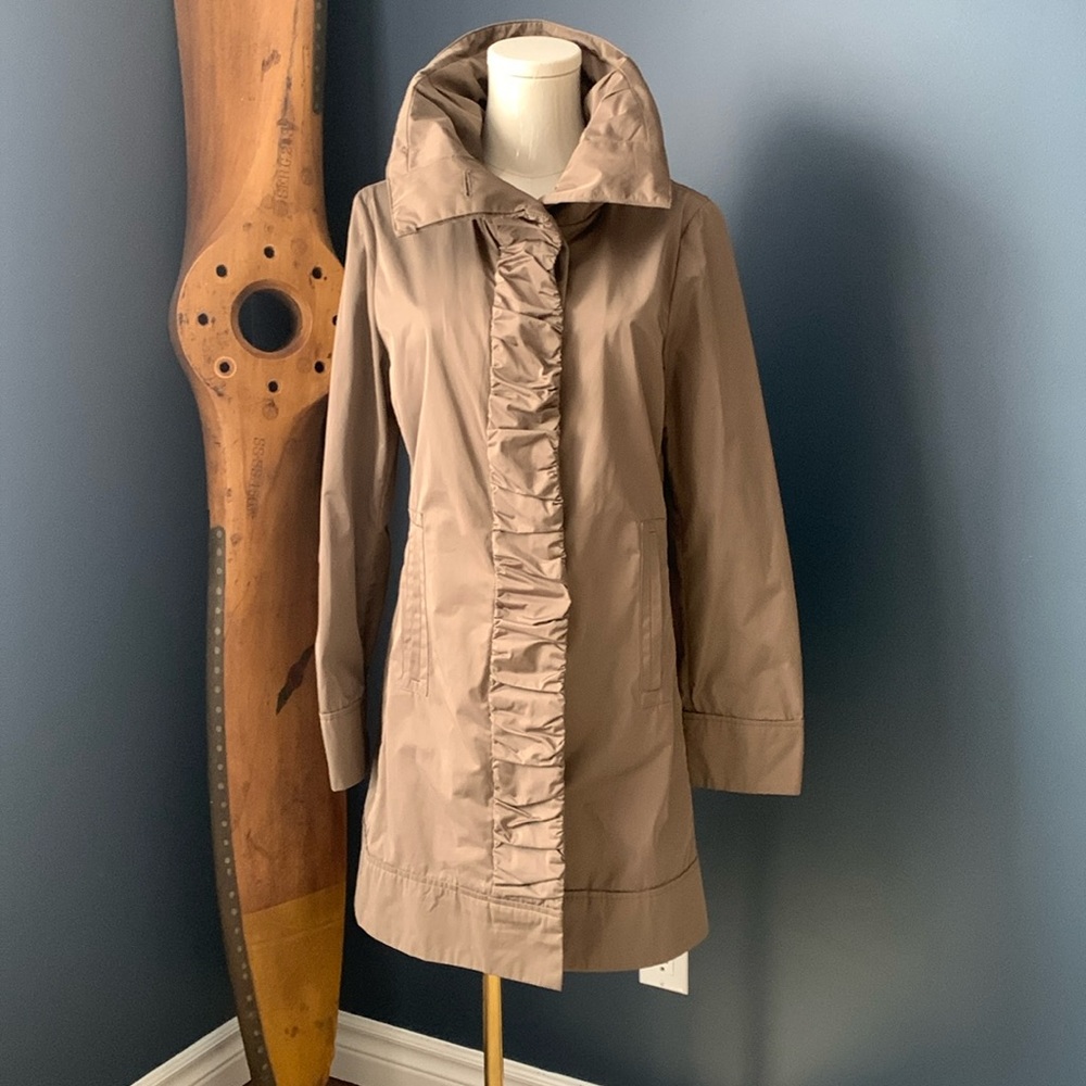 Rainforest water resistant jacket. Size XS